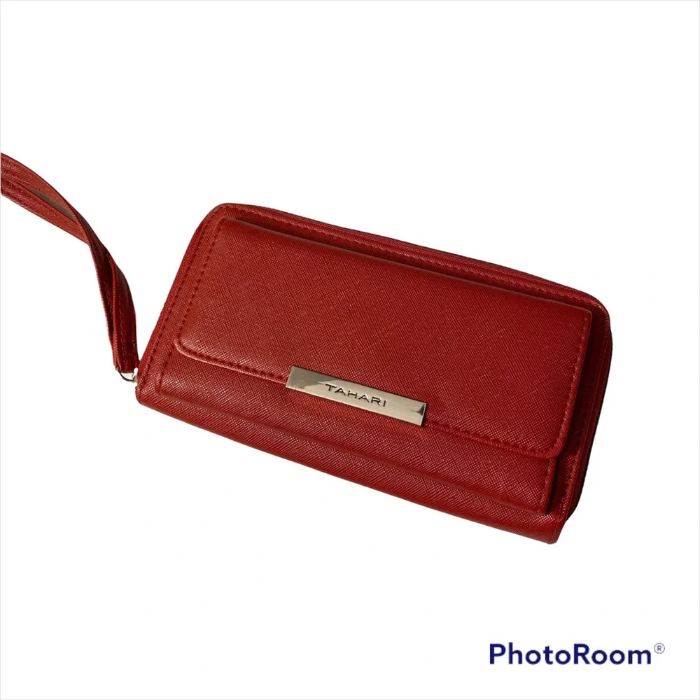 Tahari Red Zip Around Wallet Wristlet Women’s Leather Organizer Clutch